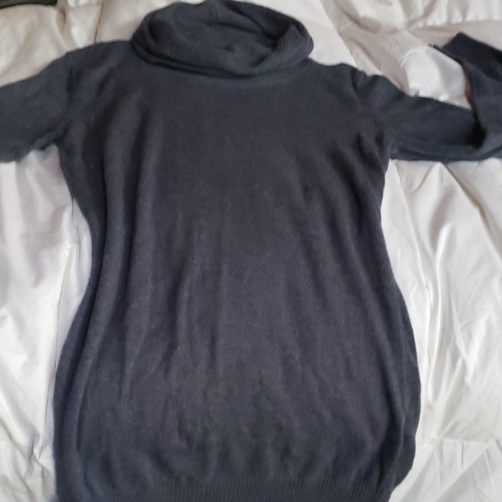 Forever 21 crowl/turtleneck